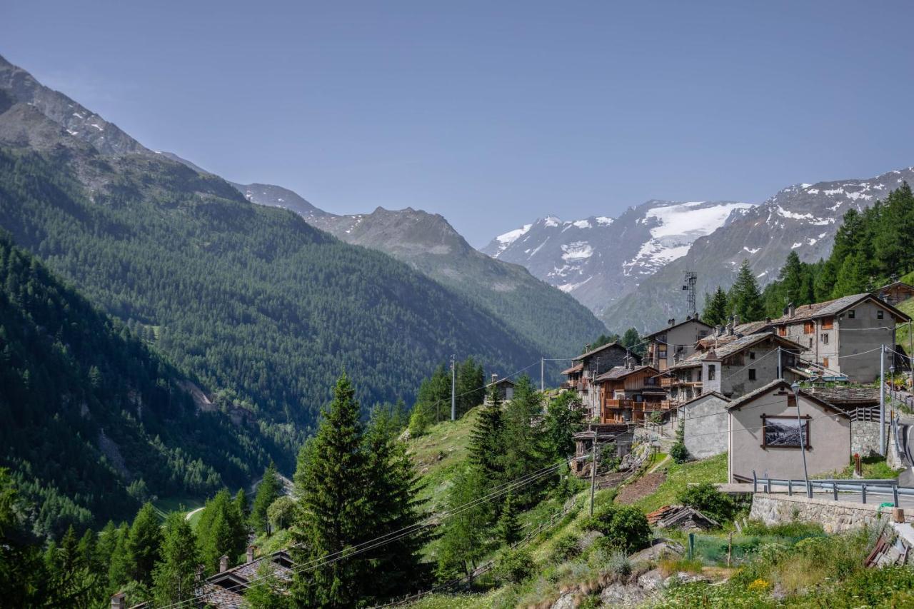 Hotel & Restaurant Perret - Mountain People Valgrisenche Dış mekan fotoğraf