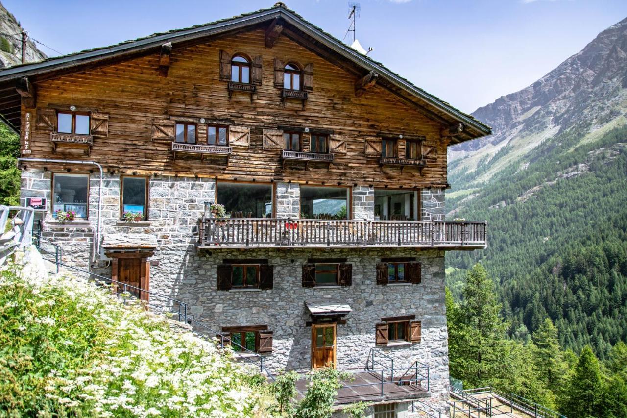 Hotel & Restaurant Perret - Mountain People Valgrisenche Dış mekan fotoğraf