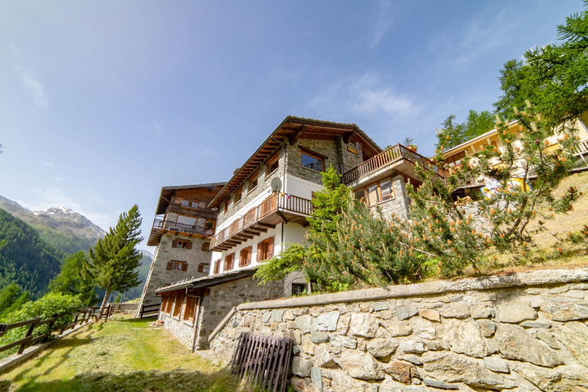 Hotel & Restaurant Perret - Mountain People Valgrisenche Dış mekan fotoğraf